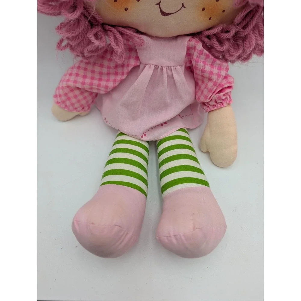 Raspberry‎ Tart Strawberry Shortcake Rag Doll Gingham Striped Yarn Hair 15 Inch